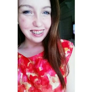 Meet your Posher, Olivia