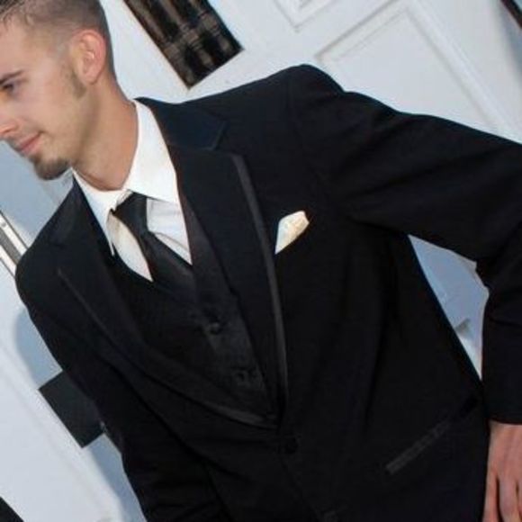 Meet your Posher, Wesley