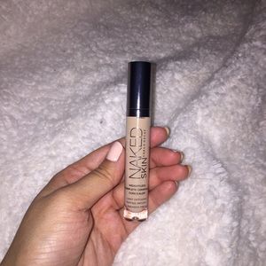 Urban Decay naked skin concealer in medium neutral