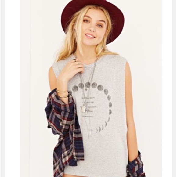 Truly Madly Deeply • Moon Dreams Muscle tee 🌙