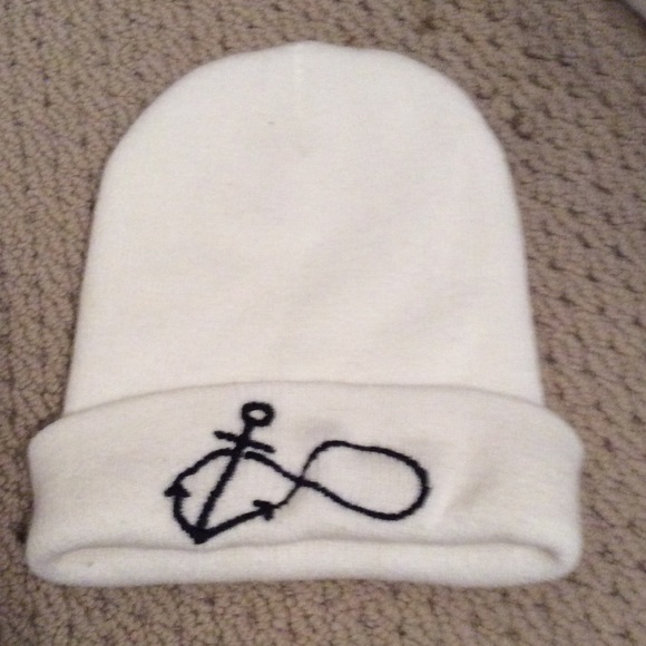 Infinity anchor Beenie