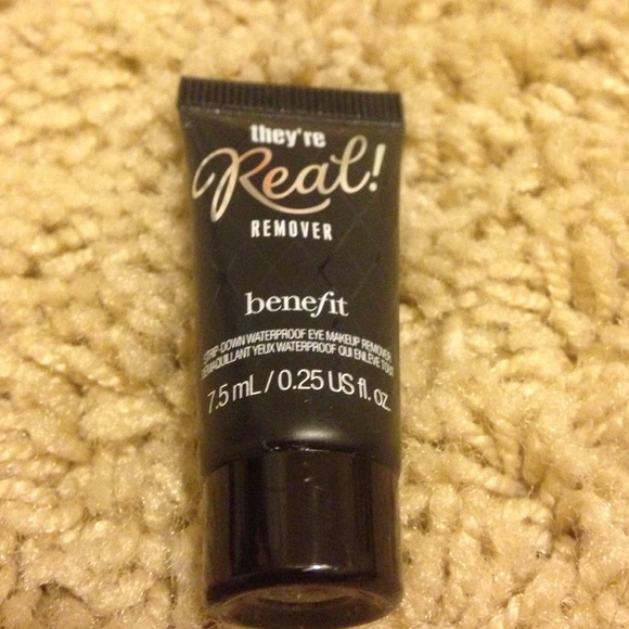 Miniature Benefit Eye Makeup Remover
