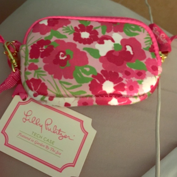 Lilly Pulitzer Tech Case. NWT.