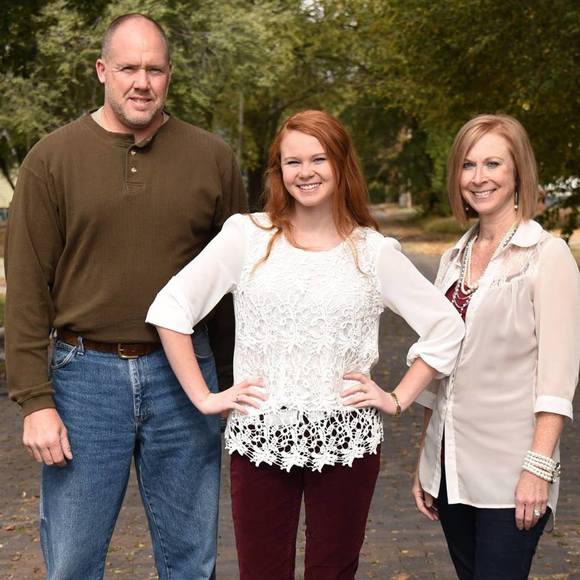 Meet your Posher, Sheila - Picture 2 of 2