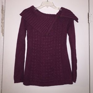 Maroon knit sweater