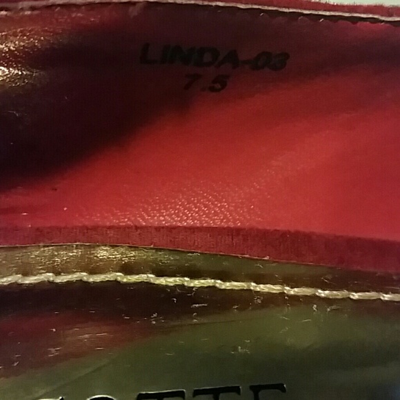 High heels - Picture 4 of 4