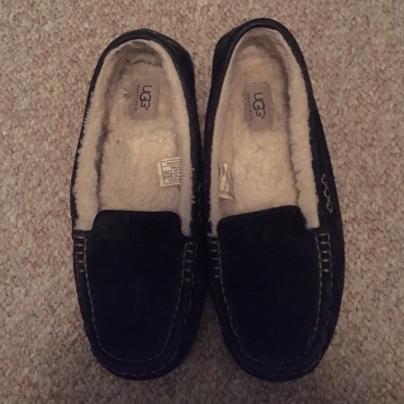 Women's Ugg Moccasins Size 10