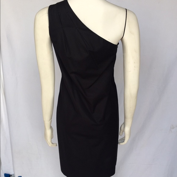 VINCE Black one shoulder textured ponte - Picture 4 of 4