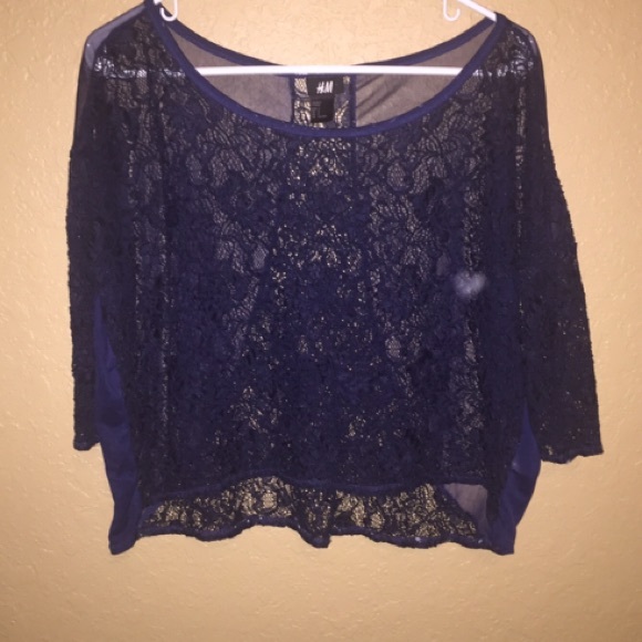 H&M lace semi crop top