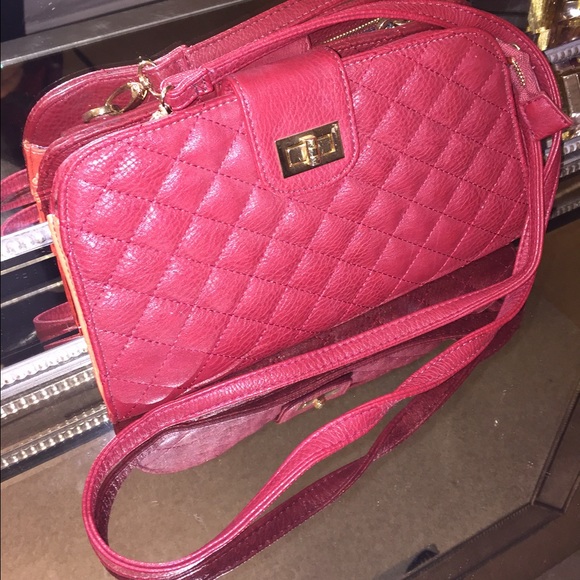 Red medium size clutch