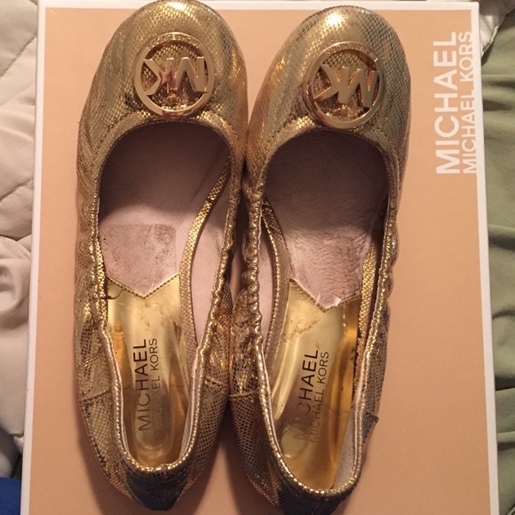Michael Kors gold flats