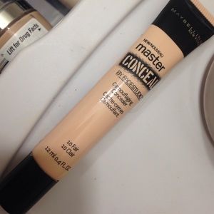 Maybelline Master Conceal concealer