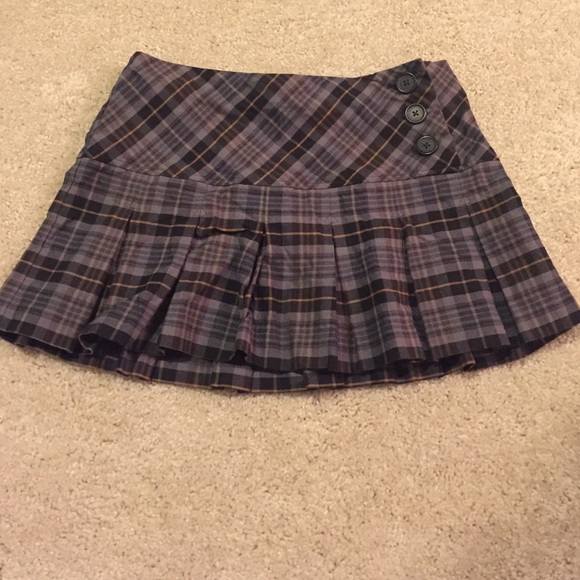 Pleated plaid schoolgirl mini skirt. Grey size 5