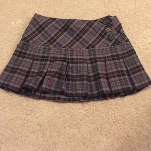 Pleated plaid schoolgirl mini skirt. Grey size 5