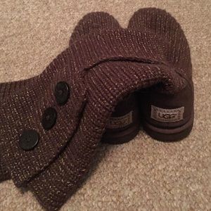 Women's Ugg Sweater Boots Size 9