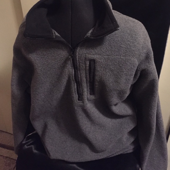 Mens Eddie Bauer pullover