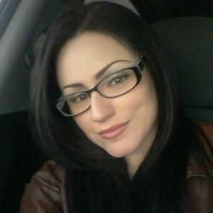 Meet your Posher, April