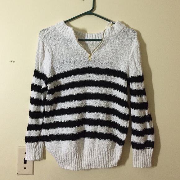 Black and White Striped Sweater - Picture 2 of 2