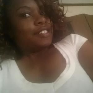 Meet your Posher, Regina