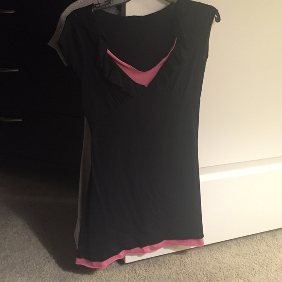 Black and pick long shirt