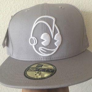 Fitted Kidrobot Hat (Size 7-3/8)