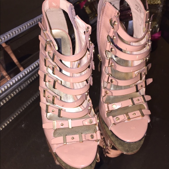 Peach cute high heels!