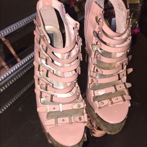 Peach cute high heels!