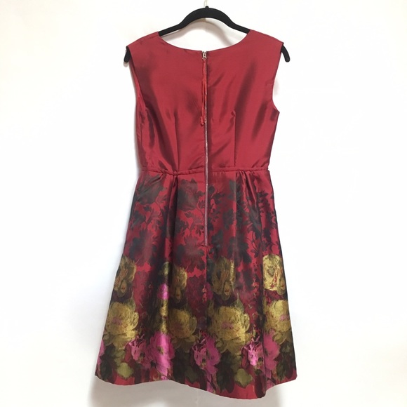 Damask Woven Floral Overlap Dress - Picture 4 of 4