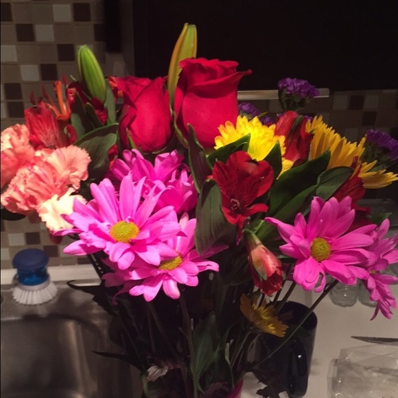 Meet your Posher, Allison - Picture 1 of 1