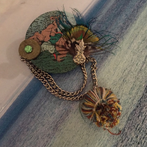 Trad. Brooche