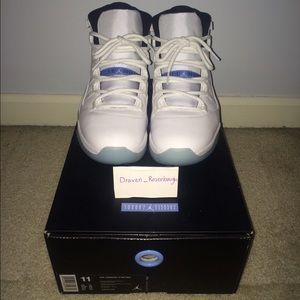Air Jordan 11 Legend Blue