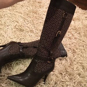 Guess boots