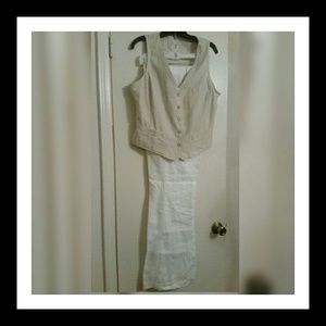 Vest and White Linen Michael Kors Pants