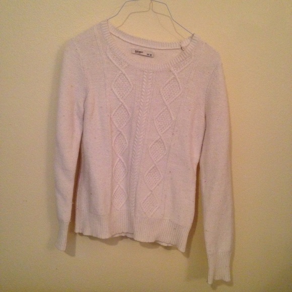 White sweater - Picture 1 of 3