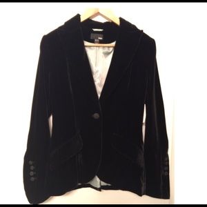 H&M Black Velvet Blazer size 6. Never worn!