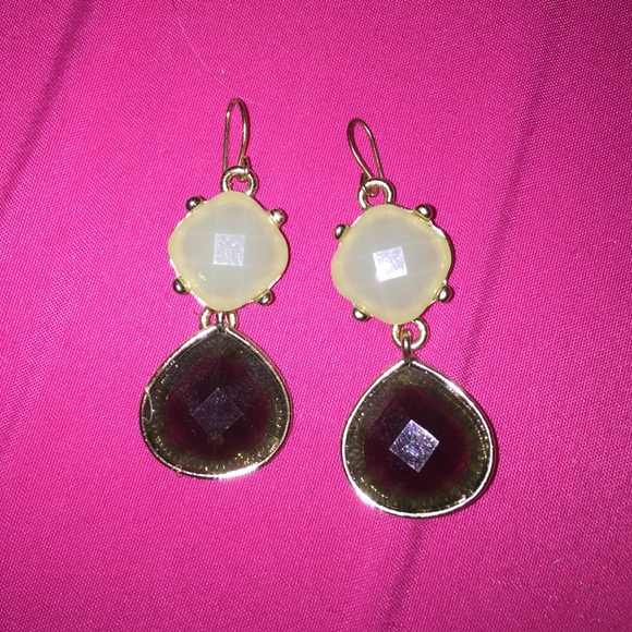 Dangle earrings