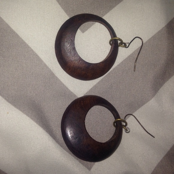 Brown wooden hoop earrings