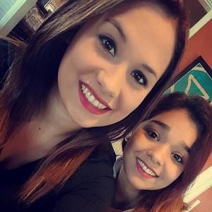 Meet your Posher, Desiree