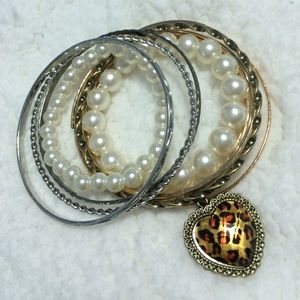 Set of bangles/bracelets