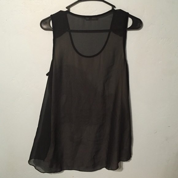 graphic tank top - Picture 2 of 2