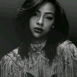 Meet your Posher, Tia