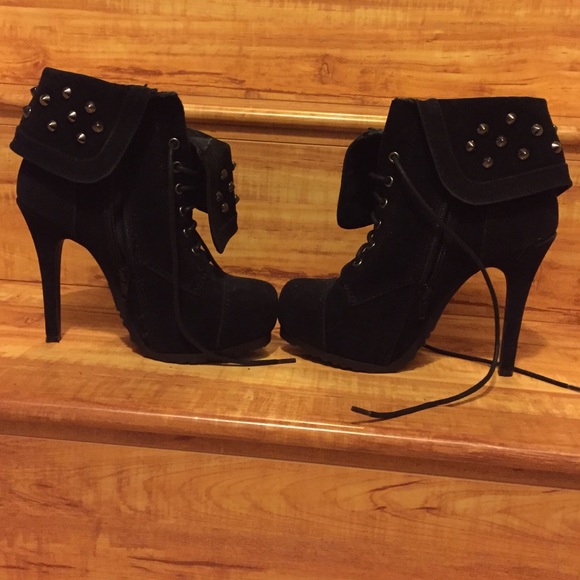 Black shoes