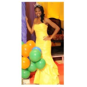 Yellow Gown/ Prom Dress