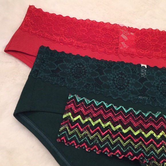 VS Pink Size M Panty Bundle - Picture 2 of 4