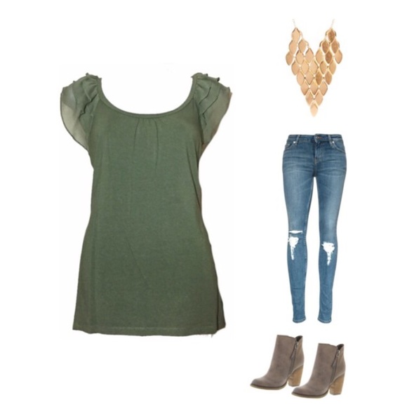 EXPRESS Chiffon cap sleeve top in olive green