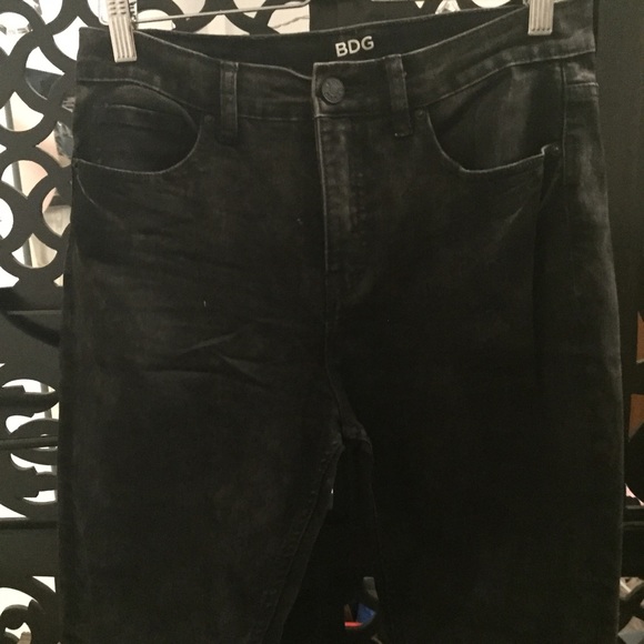 High Waisted Stone-Washed Jeans