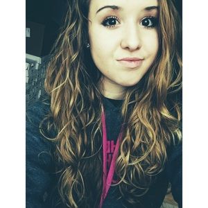 Meet your Posher, Tegan