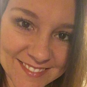 Meet your Posher, Ashleigh