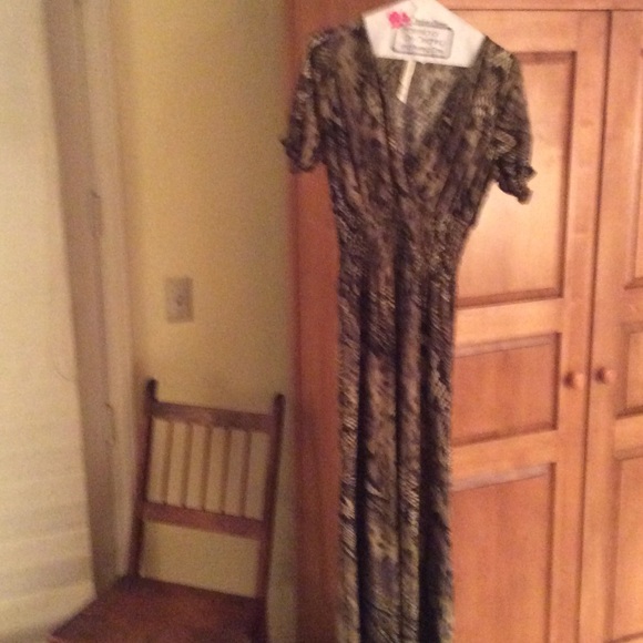 Cristinalove Dress - Picture 1 of 4
