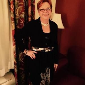 Meet your Posher, Elizabeth